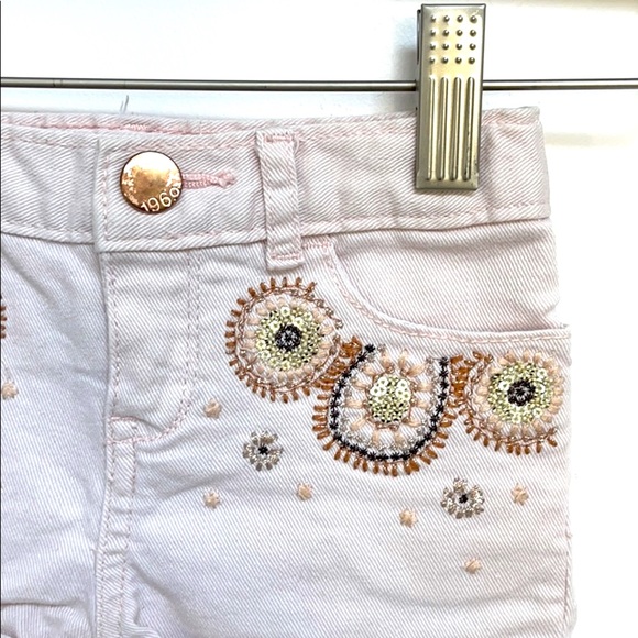 GAP Pink Embroidered Jean Shorts 2T - Picture 3 of 3